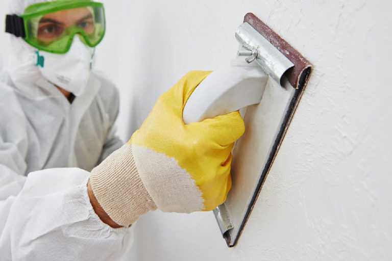 Полезные советы по выполнению качественного шлифования стен и потолка после шпаклевания Чем лучше шлифовать, какую наждачную бумагу использовать для подготовки стен к покраске