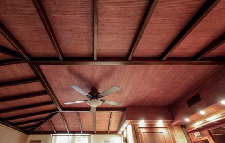Чем отделать потолок на даче - отделка потолка (+фото)