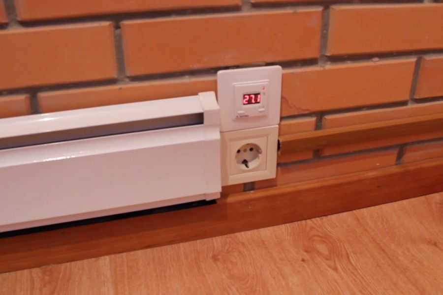 Теплый плинтус водяной для отопления: радиатор и батарея, электрическая система конвекторов