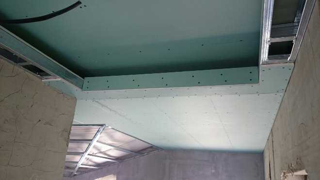 Потолок из гипсокартона с натяжным потолком технология