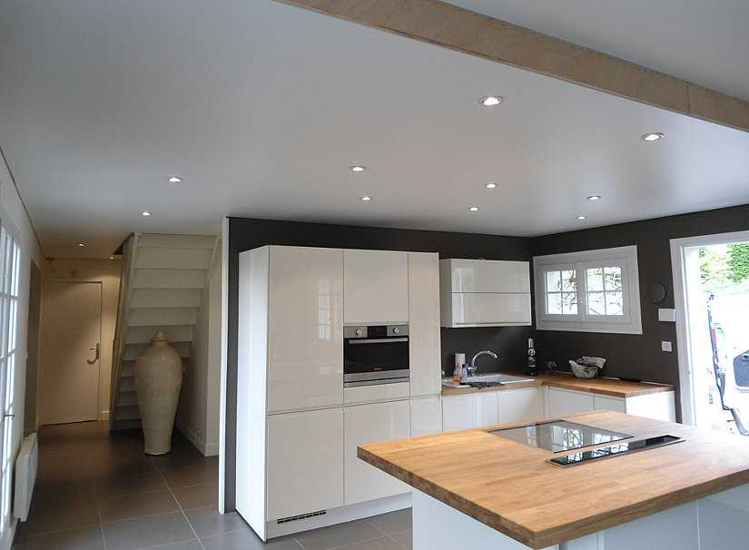 Потолок из гипсокартона на кухне: дизайн и варианты оформления