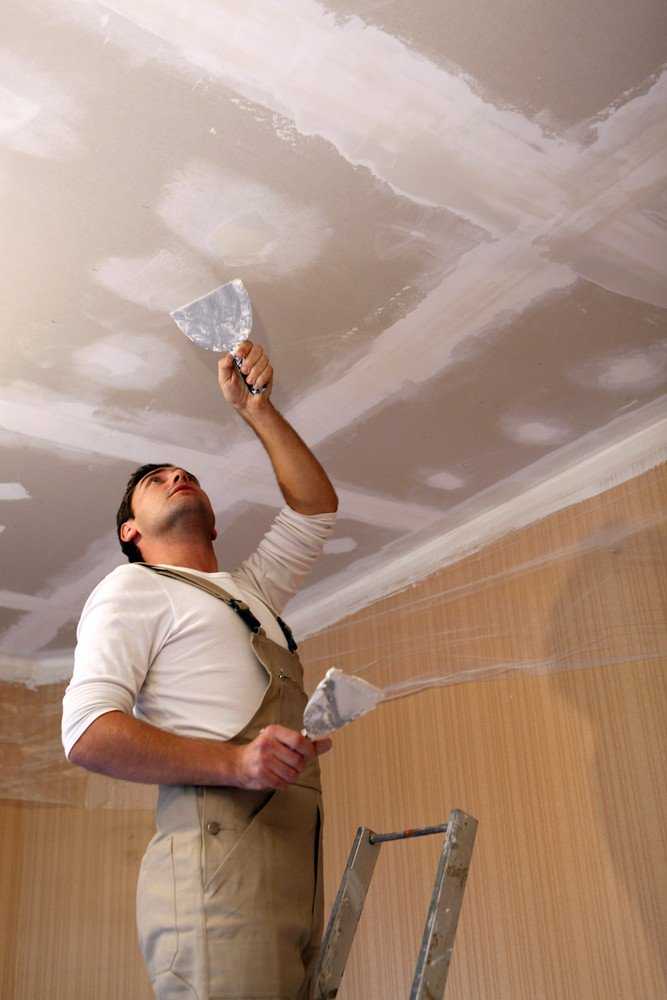 Покраска потолка. как правильно покрасить потолок своими руками — этотдом