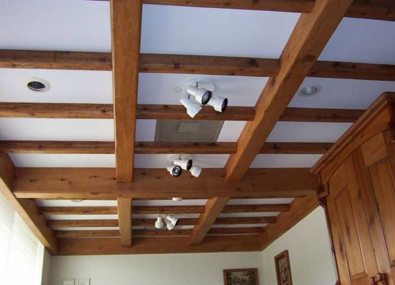 Как крепить имитацию бруса на потолок?