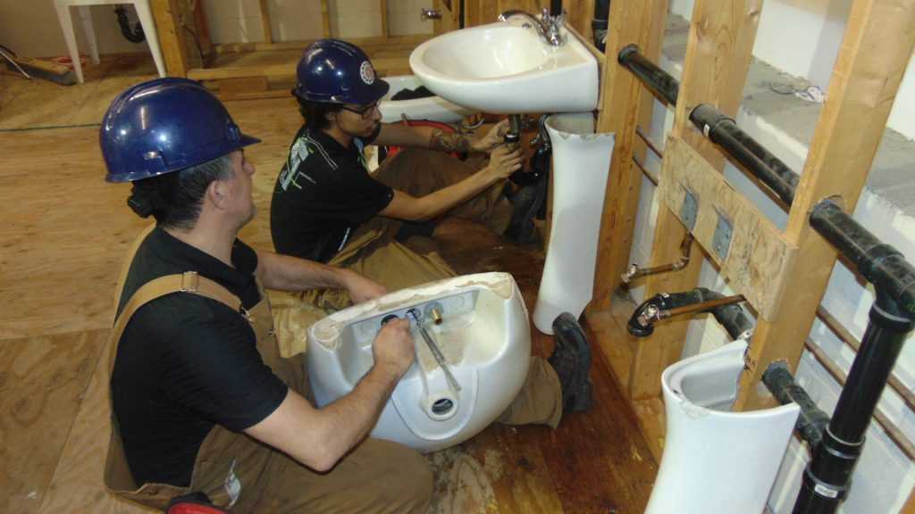 Обучение слесаря-сантехника (водопроводчика) — ано «куцпк»