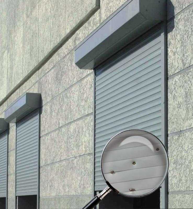 Как защитить окна на первом этаже