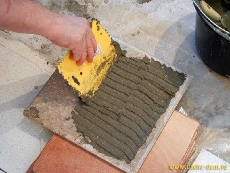 Как разводить клей для плитки: правильная технология