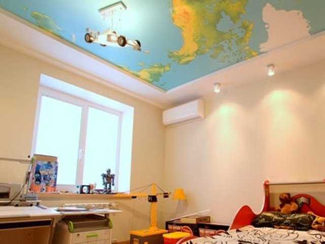 Карта мира на стену как элемент дизайна интерьера, идеи оформления, примеры с фото