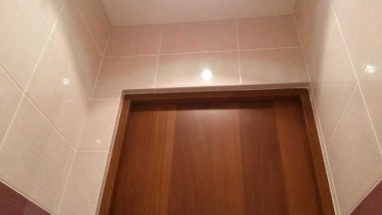 Как выложить плиткой дверной проем в ванной? - стройка и ремонт