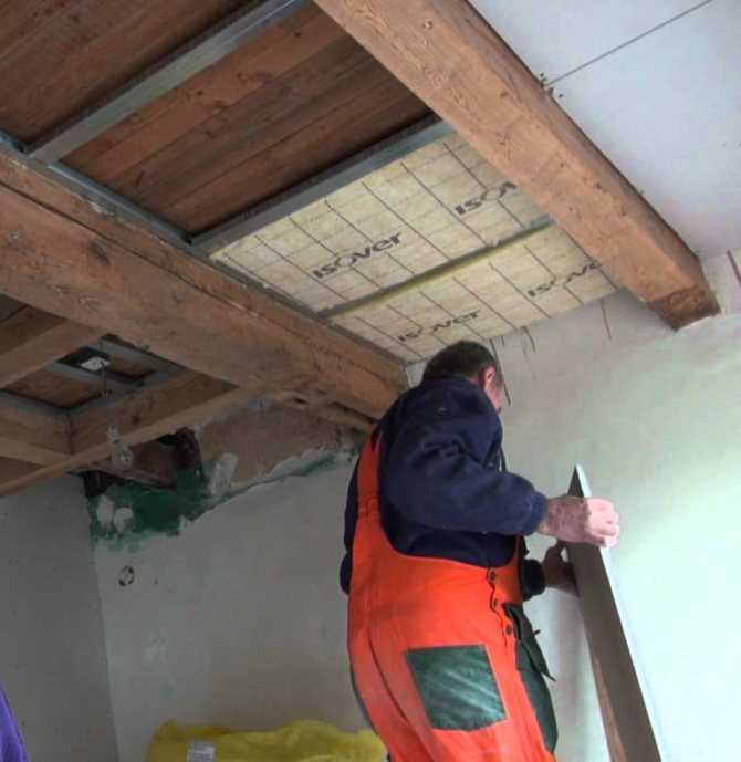 Отделка и монтаж двп на потолок в деревянном доме