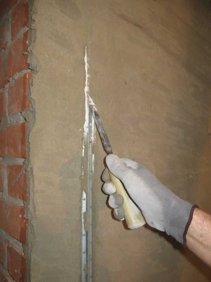 Как сделать шпаклевку стен по маякам (выравнивание шпаклевкой)