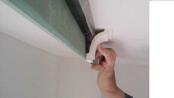 Эффективное использование заглушек для натяжных потолков